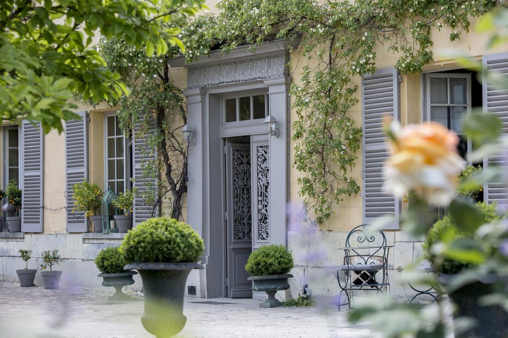 Charmilles des Cordeliers Bed and Breakfast París Exterior foto
