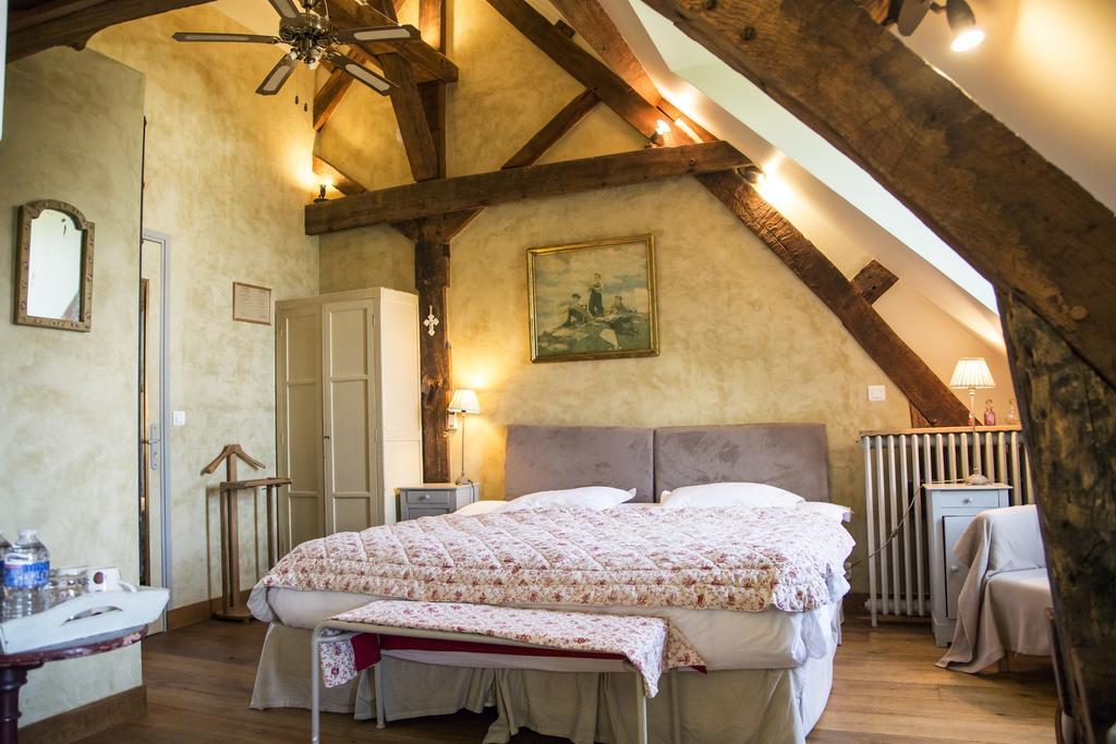 Charmilles des Cordeliers Bed and Breakfast París Exterior foto