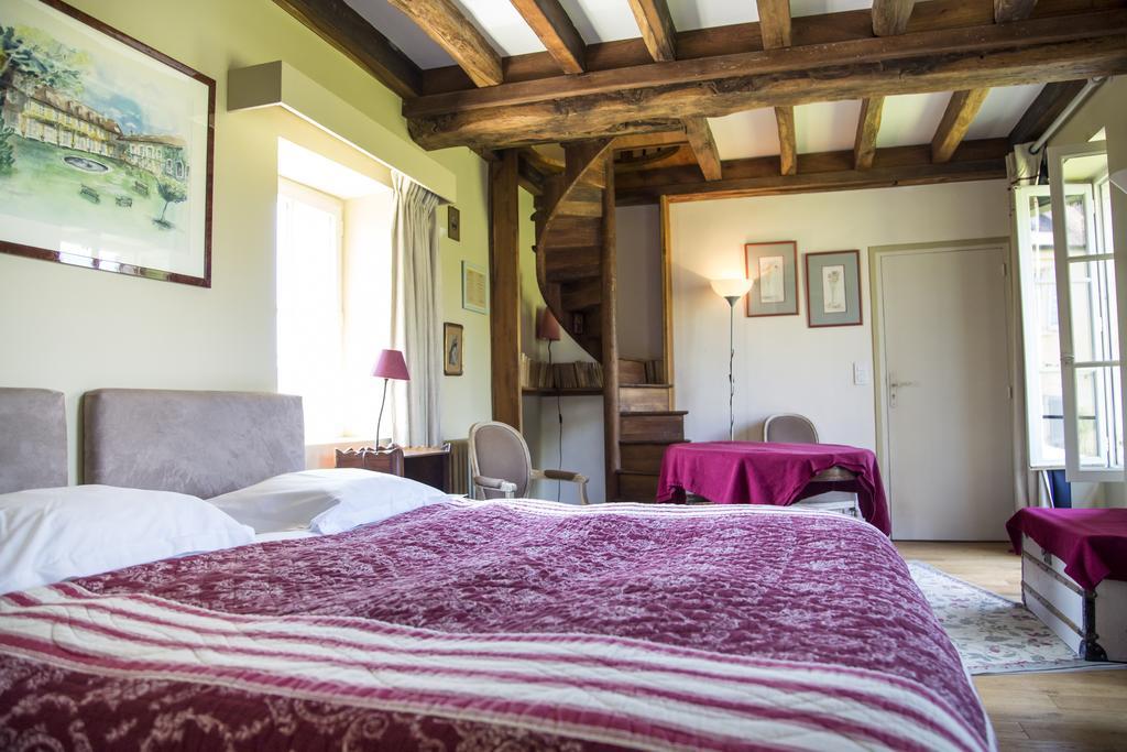 Charmilles des Cordeliers Bed and Breakfast París Exterior foto